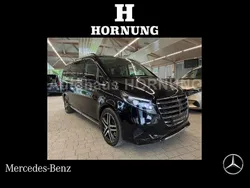 Obsidianschwarz metallic Gebraucht 2024 Mercedes V300 Exclusive Van / Kleinbus | 82.700 €