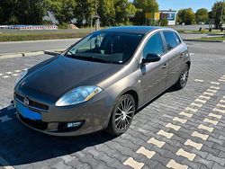 Grau Gebraucht 2007 Fiat Bravo Kleinwagen | 3.000 € (Etwas zu teuer)