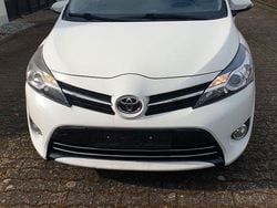 Gebraucht 2015 Toyota Verso Comfort Van / Kleinbus | 5.800 € (Superpreis)