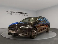 Agate black metallic Neu 2025 Ford Focus ST Kombi | 43.850 € (Fairer Preis)