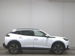 Weiss Gebraucht 2022 Peugeot 2008 Allure SUV | 16.480 € (Superpreis)
