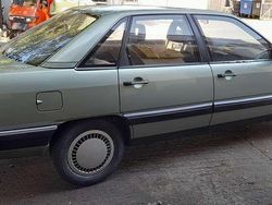 Grün Gebraucht 1983 Audi 100 Limousine | 5.700 €