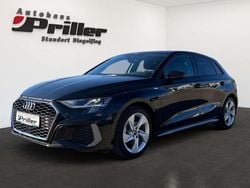 Mythosschwarz metallic Gebraucht 2024 Audi A3 Sportback S-Line Limousine | 25.900 € (Guter Preis)