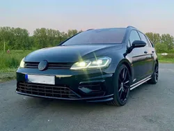 Schwarz Gebraucht 2018 VW Golf VII R Kombi | 31.900 €