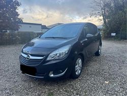 Schwarz Gebraucht 2014 Opel Meriva Comfort Van / Kleinbus | 5.850 € (Fairer Preis)