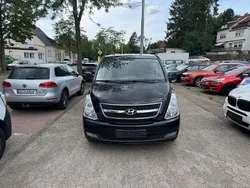 Schwarz Gebraucht 2012 Hyundai H-1 Premium Van / Kleinbus | 13.700 € (Fairer Preis)