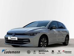 Pure white Gebraucht 2024 VW Golf VIII Goal Limousine | 24.689 € (Superpreis)