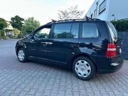 Schwarz Gebraucht 2006 VW Touran Van / Kleinbus | 1.890 € (Guter Preis)