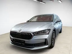 Pebble silber metallic Gebraucht 2024 Skoda Superb LAURIN & KLEMENT Kombi | 49.960 €