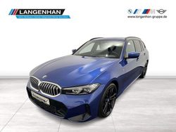Blau Gebraucht 2022 BMW 320 M Sport Kombi | 33.746 € (Fairer Preis)