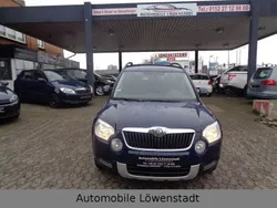 Blau Gebraucht 2012 Skoda Yeti Easy SUV | 7.800 € (Teuer)