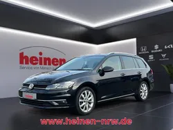Schwarz Gebraucht 2020 VW Golf VIII Highline Kombi | 22.479 €