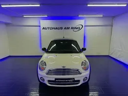 Weiß Gebraucht 2008 Mini Cooper D Kleinwagen | 4.999 € (Etwas zu teuer)
