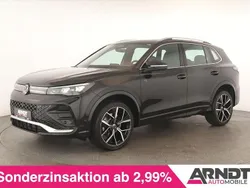 Deep black perleffekt Gebraucht 2024 VW Tiguan R-line SUV | 48.684 € (Superpreis)