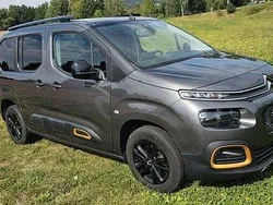 Grau Gebraucht 2021 Citroën Berlingo Rip Curl Van / Kleinbus | 22.900 € (Guter Preis)