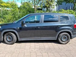 Schwarz Gebraucht 2012 Chevrolet Orlando Van / Kleinbus | 8.500 € (Fairer Preis)