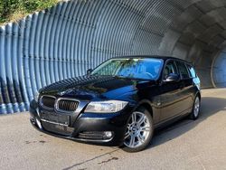 Schwarz Gebraucht 2012 BMW 318 Lifestyle Kombi | 9.800 € (Fairer Preis)
