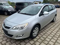 Argon silber/ice silver (m2) Gebraucht 2011 Opel Astra Selection Kombi | 3.000 € (Guter Preis)