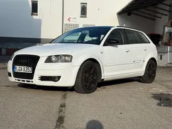 Weiß Gebraucht 2005 Audi A3 Sportback Ambition Limousine | 2.390 € (Superpreis)