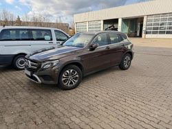 Braun Gebraucht 2017 Mercedes GLC250 Exclusive SUV | 28.640 € (Fairer Preis)