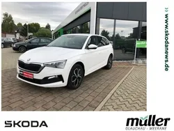 Weiß (candyweiß) Gebraucht 2019 Skoda Scala Drive Kleinwagen | 16.799 € (Guter Preis)