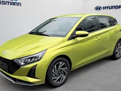 Gelb Neu 2025 Hyundai i20 Trend Limousine | 21.990 € (Fairer Preis)
