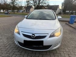 Gebraucht 2012 Opel Astra Kombi | 2.350 € (Guter Preis)