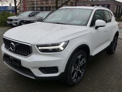 Crystal white / metallic Gebraucht 2021 Volvo XC40 Inscription SUV | 26.990 € (Guter Preis)