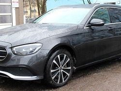 Grau Gebraucht 2021 Mercedes E300 Limousine | 25.600 € (Guter Preis)