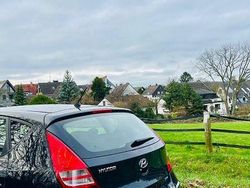 Schwarz Gebraucht 2011 Hyundai i30 Kombi | 2.699 € (Fairer Preis)