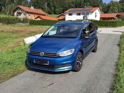 Blau Gebraucht 2020 VW Touran IQ Drive Van / Kleinbus | 20.850 € (Fairer Preis)
