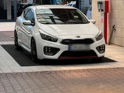Weiß Gebraucht 2015 Kia ProCeed GT Kleinwagen | 12.400 € (Fairer Preis)