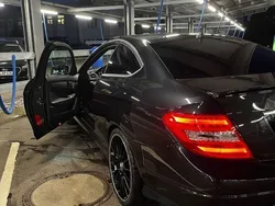 Schwarz Gebraucht 2012 Mercedes C250 Coupé | 14.999 €