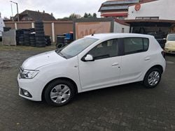 Weiß Gebraucht 2019 Dacia Sandero Kleinwagen | 7.800 €