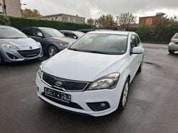 Weiß Gebraucht 2011 Kia Ceed Limousine | 4.899 € (Superpreis)