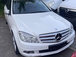 Weiß Gebraucht 2008 Mercedes C180 Avantgarde Kombi | 5.400 €