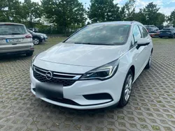 Weiß Gebraucht 2019 Opel Astra Kombi | 6.600 € (Guter Preis)