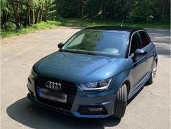 Blau Gebraucht 2017 Audi A1 Sportback S-Line Kleinwagen | 10.000 € (Guter Preis)