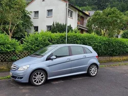 Silber Gebraucht 2007 Mercedes B180 Van / Kleinbus | 980 € (Teuer)