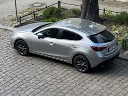 Gebraucht 2016 Mazda 3 Nakama Limousine | 12.940 € (Fairer Preis)