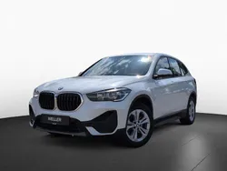 Weiß Gebraucht 2021 BMW X1 Advantage SUV | 22.850 € (Guter Preis)