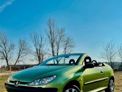 Grün Gebraucht 2002 Peugeot 206 CC Cabrio | 1.750 €