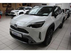 Weiß Gebraucht 2024 Toyota Yaris Cross Advance SUV | 30.890 € (Teuer)