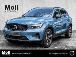 Blau Gebraucht 2023 Volvo XC40 Plus SUV | 35.980 € (Guter Preis)