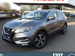 Grau Gebraucht 2020 Nissan Qashqai N-Connecta SUV | 18.980 € (Etwas zu teuer)