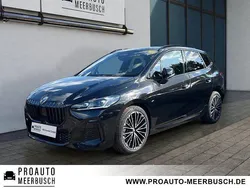 Schwarz Gebraucht 2023 BMW 223 Active Tourer M Sport Van / Kleinbus | 37.499 € (Fairer Preis)