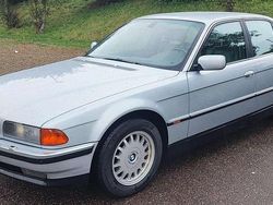 Silber Gebraucht 1997 BMW 735 Limousine | 9.900 €