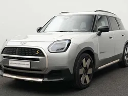 Grau Gebraucht 2024 Mini Countryman SUV | 43.203 € (Guter Preis)