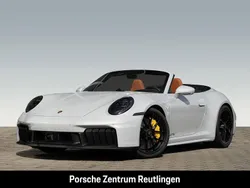 Grau Neu 2025 Porsche 911 Carrera 4 GTS Cabrio | 237.700 €
