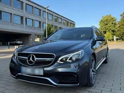 Grau Gebraucht 2016 Mercedes E63 AMG AMG Kombi | 50.000 € (Etwas zu teuer)